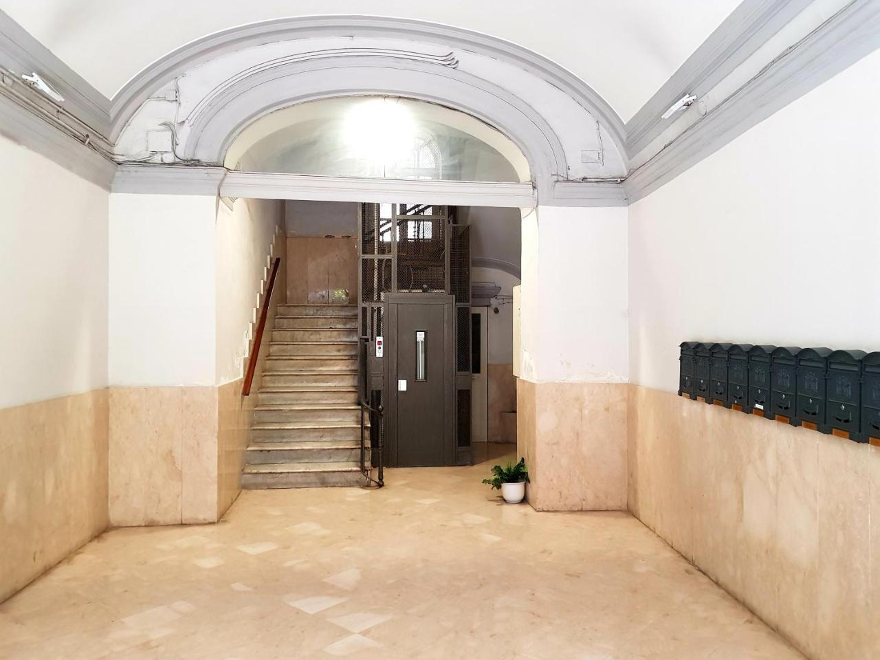 Duomo Central Loft Наполи Екстериор снимка